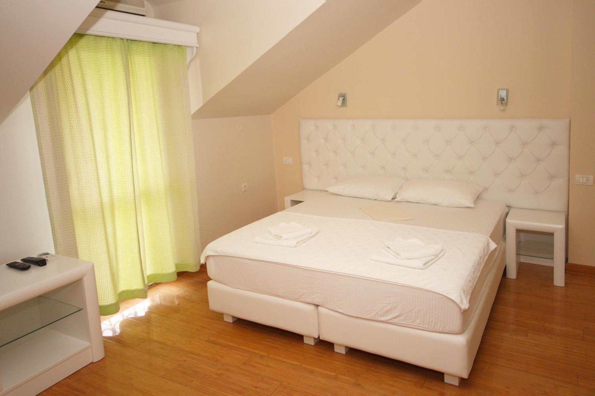 Hotel Rr Herceg Novi Eksteriør bilde