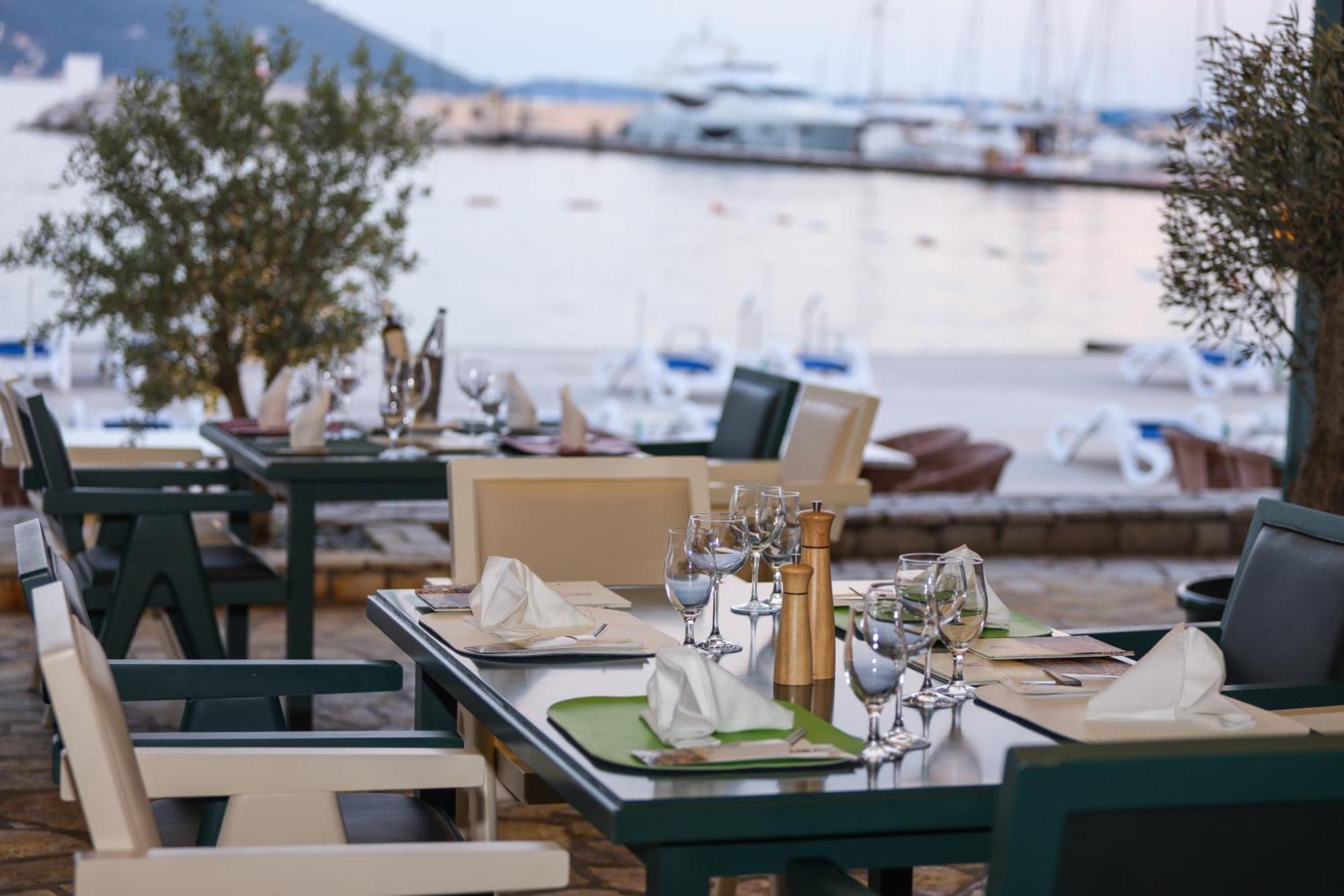 Hotel Rr Herceg Novi Eksteriør bilde